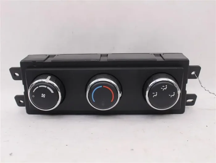 REAR TEMPERATURE CONTROLS Town & Country Caravan Journey 08-13 – 944025
