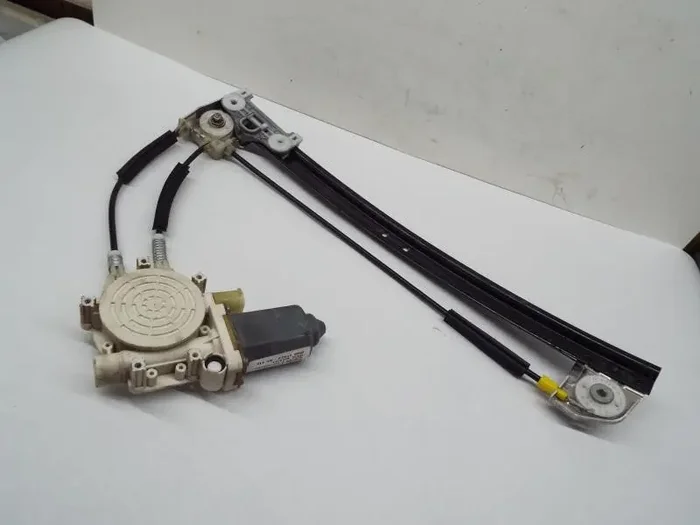 REAR WINDOW REGULATOR BMW 525i 528i 540 M5 99 – 03 Left – MRK239014