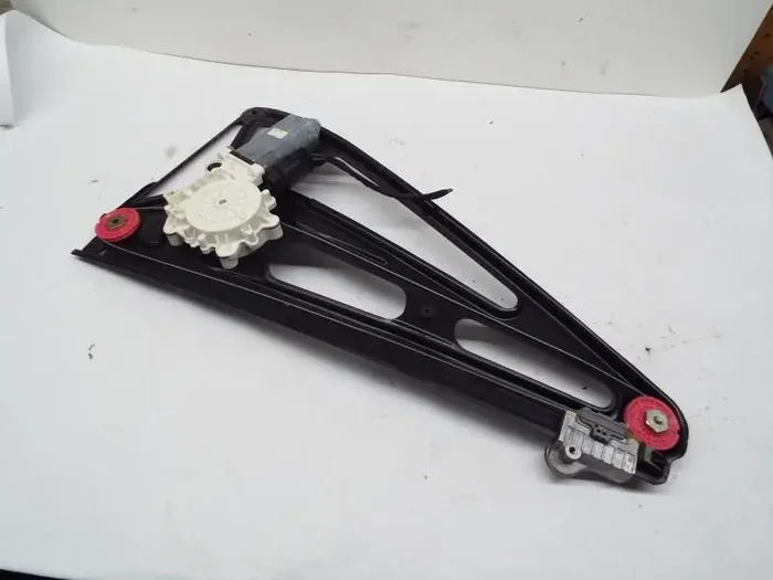 REAR WINDOW REGULATOR BMW 750i 740i 1995 95 1996 96 97 98 – 01 Right – MRK236787