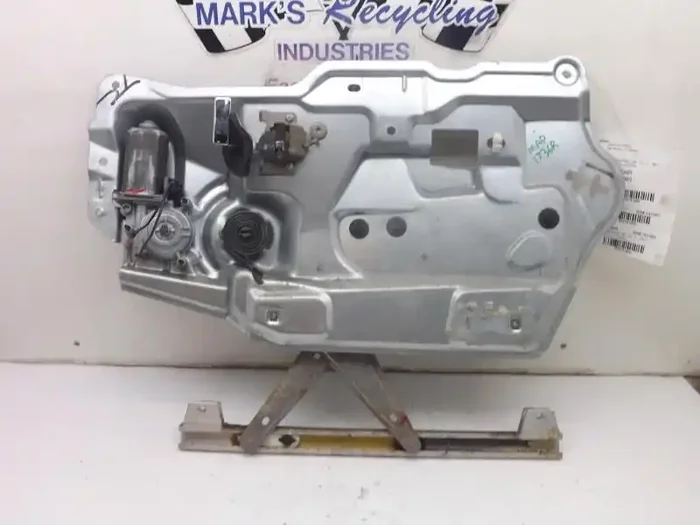 Rear Window Regulator Cadillac Deville 1996 – MRK131959