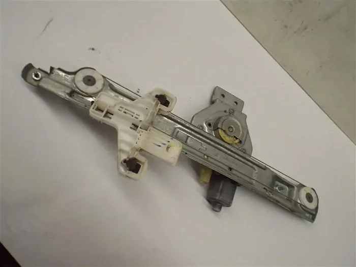 REAR WINDOW REGULATOR Caliber 2007 07 2008 08 2009 09 10 11 12 Left – MRK215492