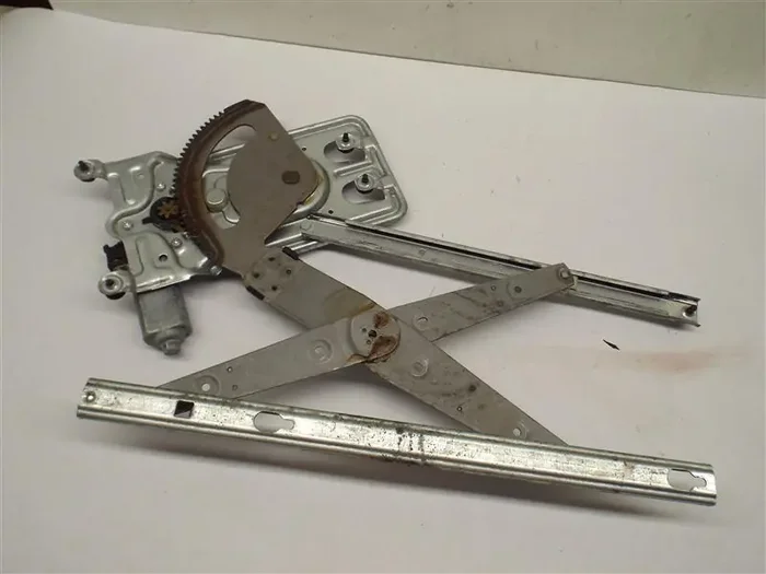 REAR WINDOW REGULATOR Concorde LHS Intrepid 01 02 03 04 Left – MRK214117