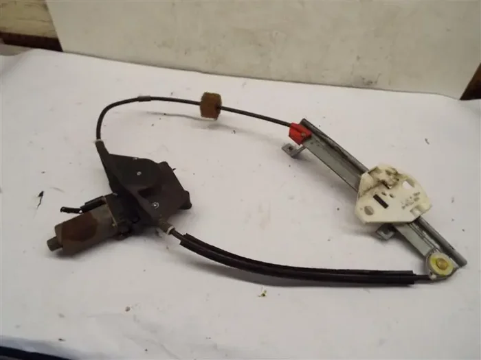 Rear Window Regulator Ford Contour 1999 – MRK219648