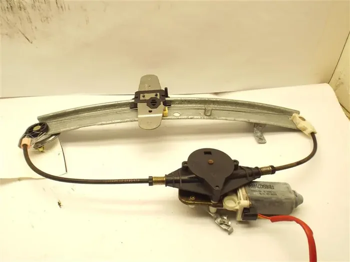 REAR WINDOW REGULATOR Lincoln Town Car 1998 98 99 00 – 11 Left – MRK220376