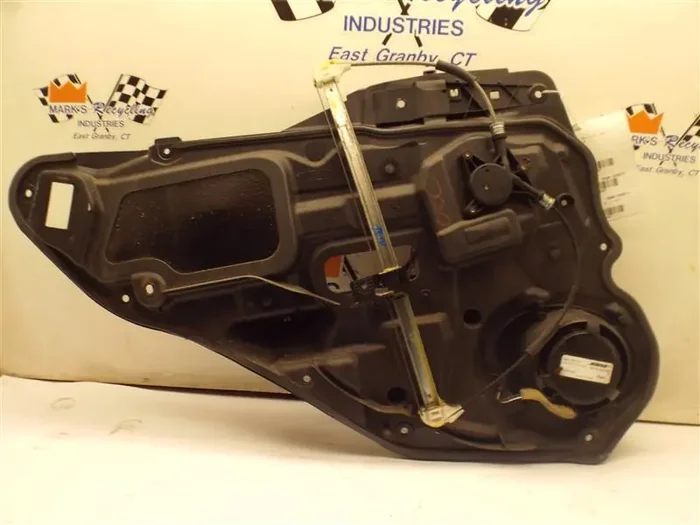REAR WINDOW REGULATOR Mazda 6 2003 03 04 05 06 07 Right – MRK173497