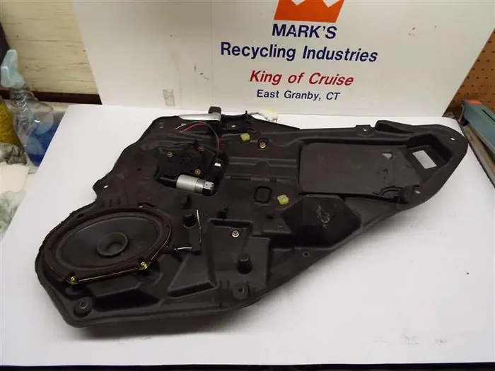 REAR WINDOW REGULATOR Mazda 6 2003 03 04 05 06 07 Right – MRK182259