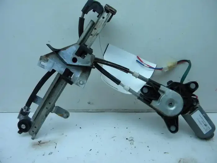 Rear Window Regulator MAZDA 626 1999 – MRK81444