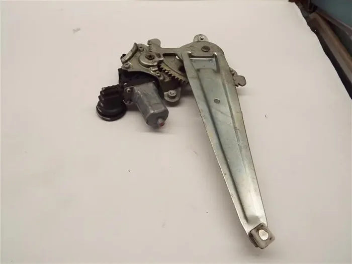 REAR WINDOW REGULATOR Rav4 Scion XD Highlander 2006 06 2007 07 08 09 – 12 Left – MRK176752