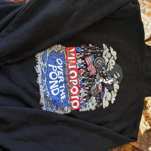 RV2 MXON sweatshirt Size XL