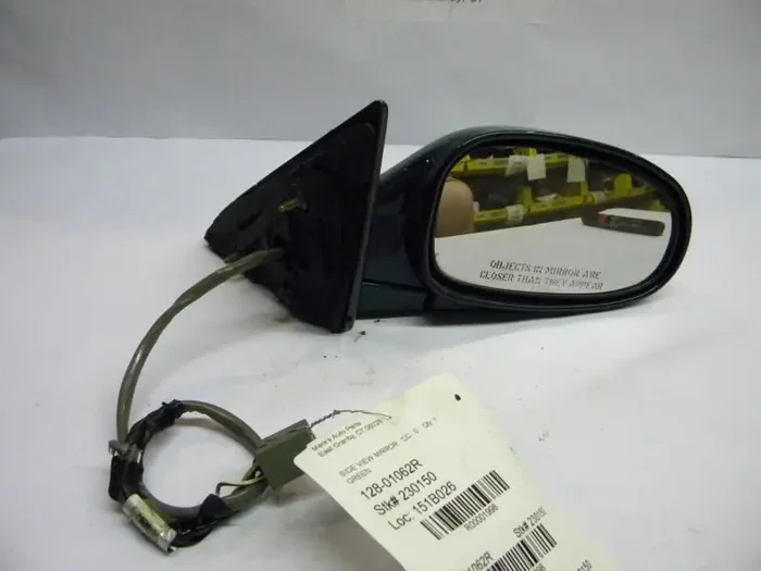 SIDE VIEW MIRROR Vision LHS Intrepid 1993 93 1994 94 Right – MRK1998