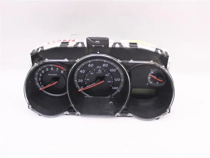 SPEEDOMETER CLUSTER Nissan Versa 2010 10 2011 11 – 956423