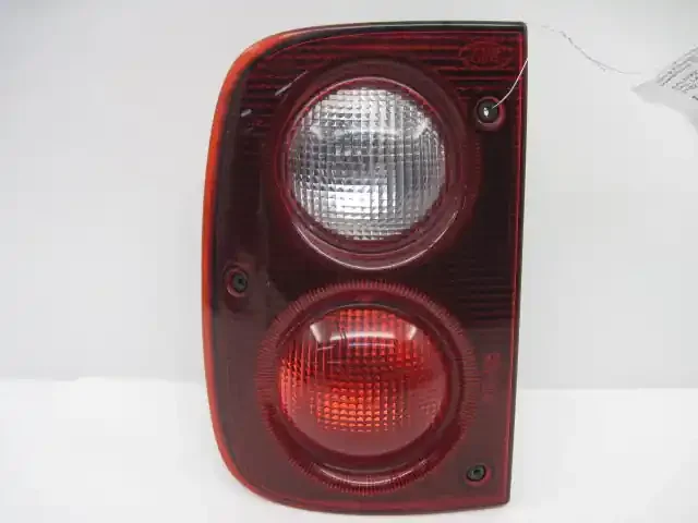 TAIL LIGHT LAMP ASSEMBLY Freelander 2002 02 2003 03 Left – 658429