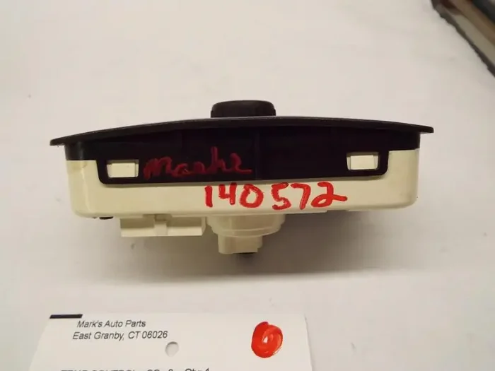 Temperature Controls TRAILBLAZER 2002 – MRK135262