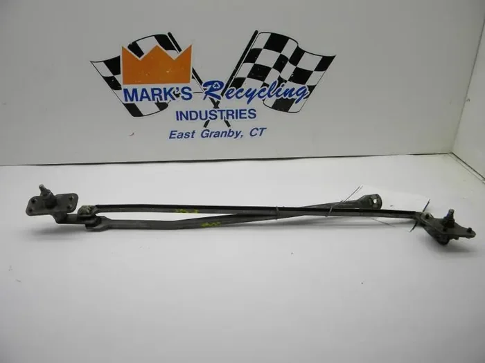 Windshield Wiper Transmission SUBARU PASS. 1985 – MRK30612