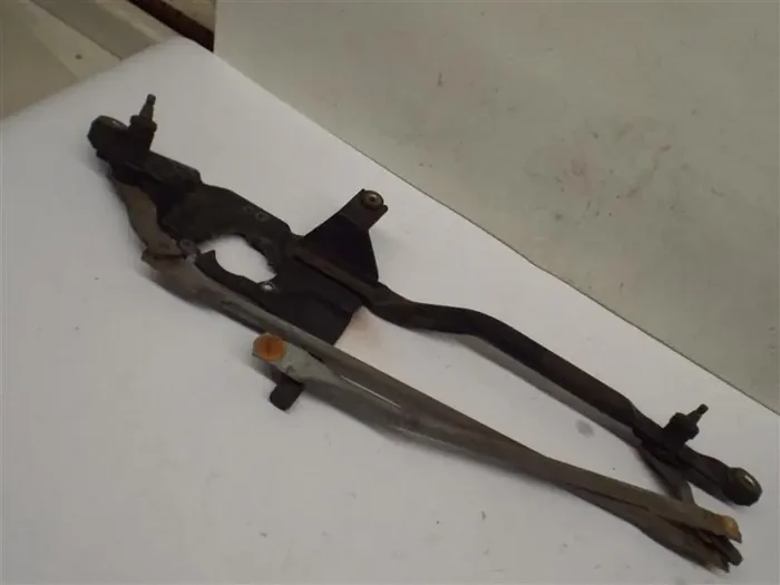 WIPER TRANSMISSION Grand Prix Intrigue Regal Monte Carlo Century 1997 97 98 – 05 – MRK215176