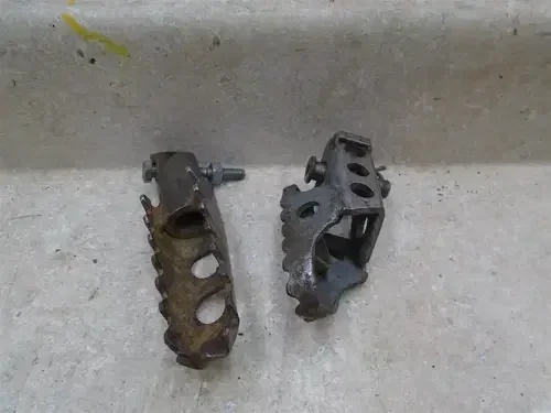 Yamaha 125 YZ AHRMA YZ125 Used Front Footpegs 1983 WD YB210