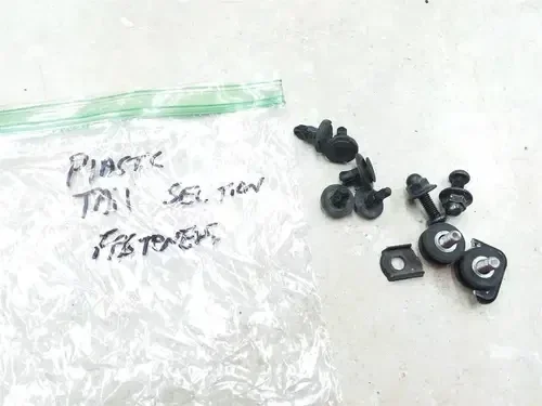 Yamaha YZF600 R6S Rear Tail Fender Faster Bolts Hardware 2008 2009 UO AP-383